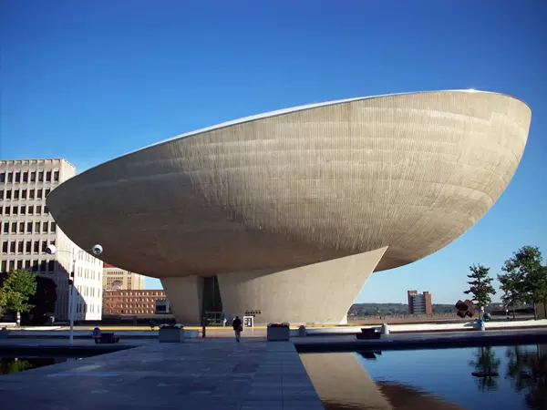 A Toj�s, New York