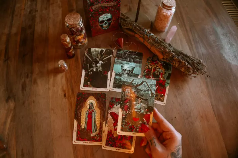 Tarot k�rtya lapok