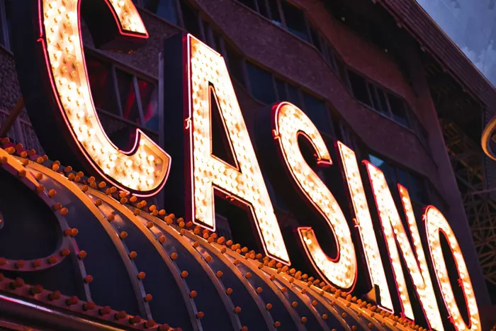 Casino felirat