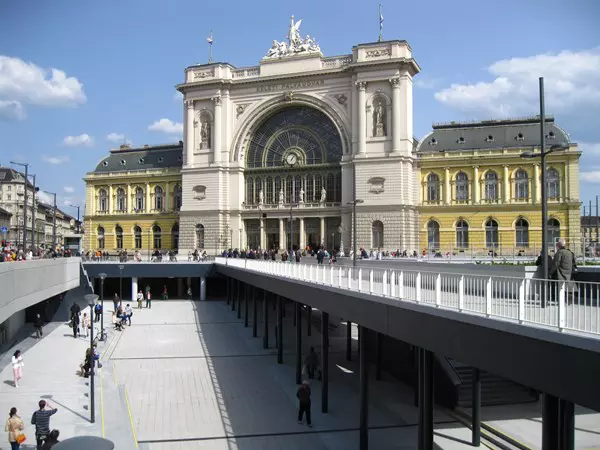 4-es metr�, Keleti p�lyaudvar