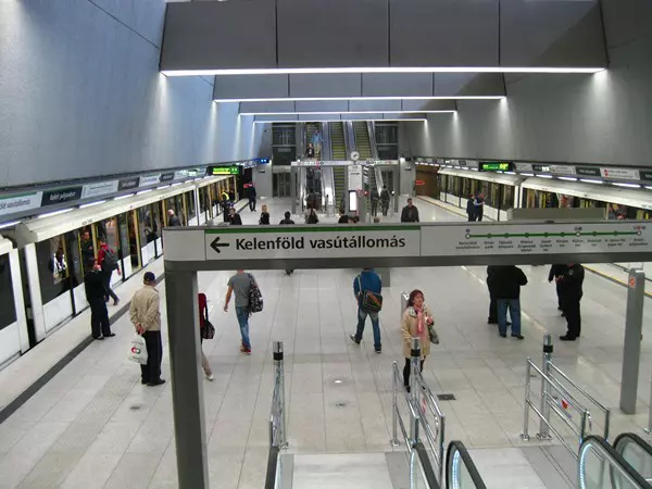 4-es metr�, Keleti p�lyaudvar