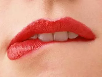 Keser� m�z... (18+)