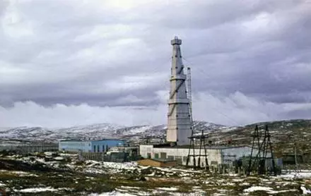 Megh�kkent� lyukak a F�ld felsz�n�n