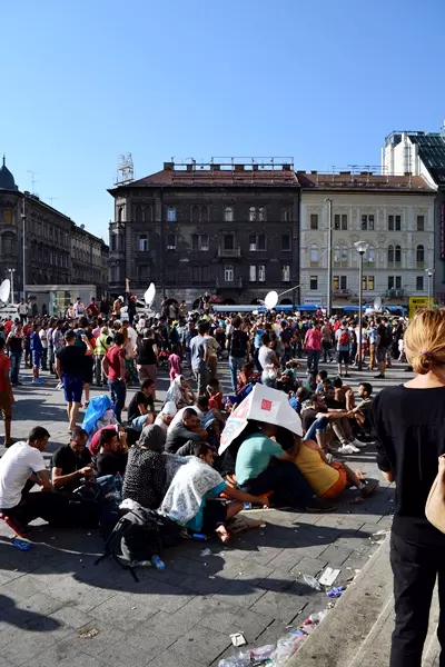Migr�nst�ntet�sek a Keleti p�lyaudvarn�l - 2015 - augusztus, szeptember