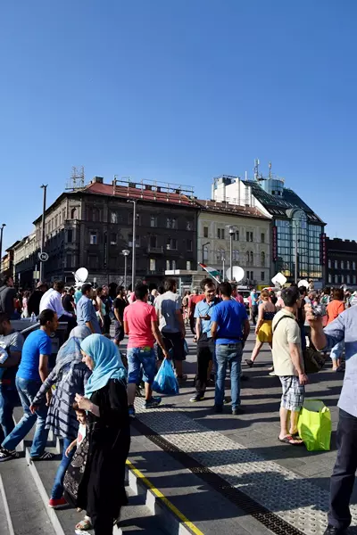 Migr�nst�ntet�sek a Keleti p�lyaudvarn�l - 2015 - augusztus, szeptember