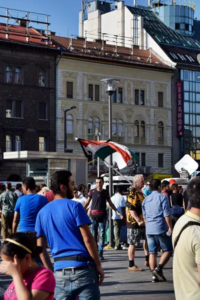 Migr�nst�ntet�sek a Keleti p�lyaudvarn�l - 2015 - augusztus, szeptember