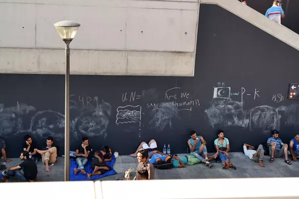 Migr�nst�ntet�sek a Keleti p�lyaudvarn�l - 2015 - augusztus, szeptember