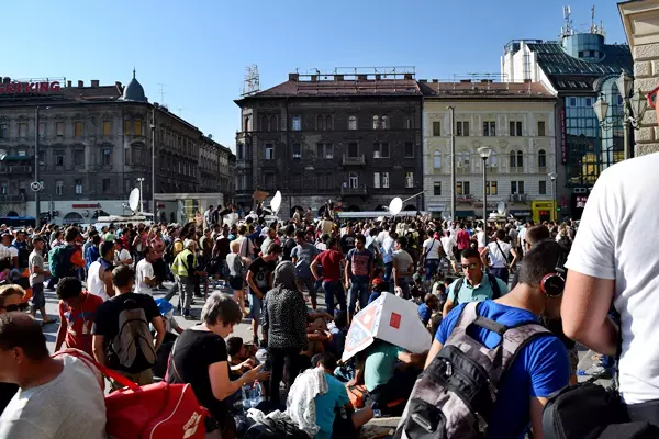 Migr�nst�ntet�sek a Keleti p�lyaudvarn�l - 2015 - augusztus, szeptember