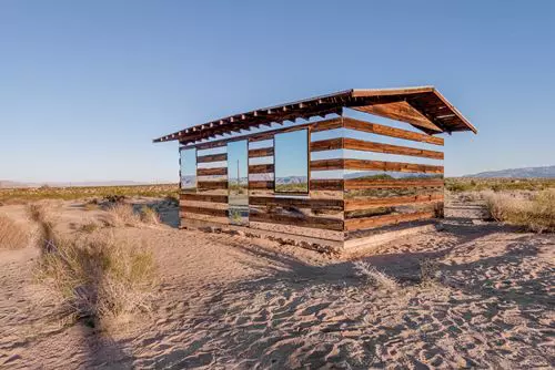 Lucid Stead, Phillip K. Smith alkot�sa