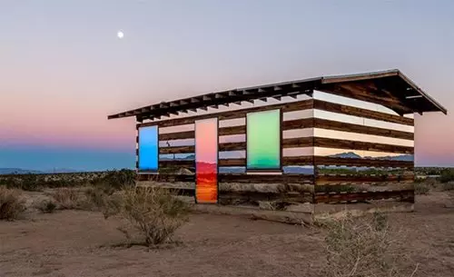 Lucid Stead, Phillip K. Smith alkot�sa