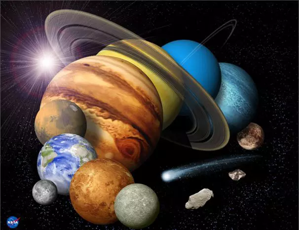 Holdk�zetek, meteoritok - az �g k�vei