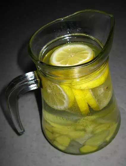 Gy�mb�res limon�d�