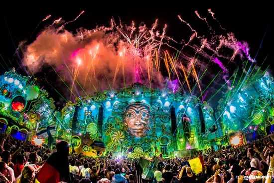 Tomorrowland elektronikus zenei fesztiv�l