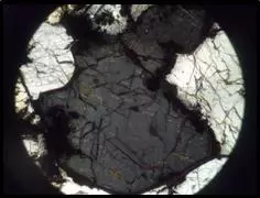 Holdk�zetek, meteoritok - az �g k�vei