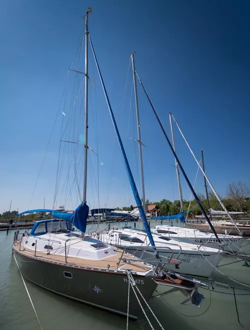 R-Yacht s�tavitorl�z�s